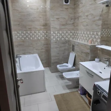 Luxury & Quiet For 6